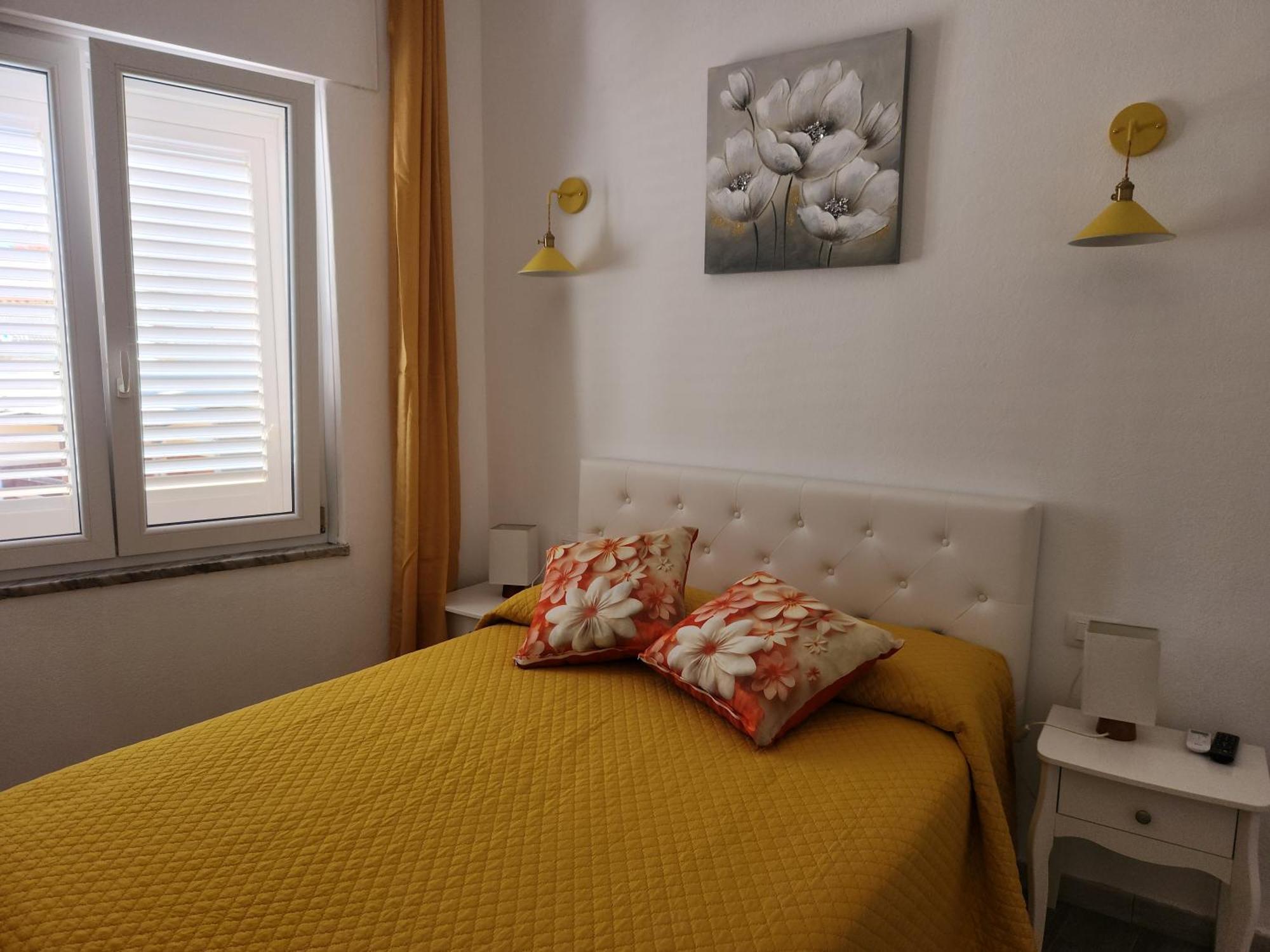 Appartamento Le Rondini Domus De Maria Extérieur photo
